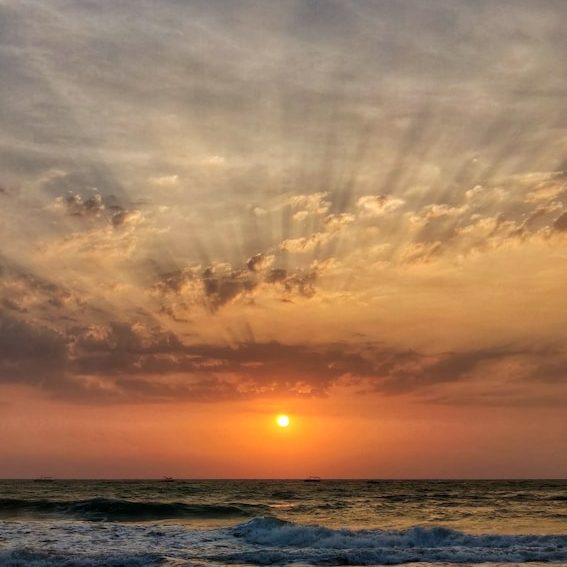 ocean during golden houir